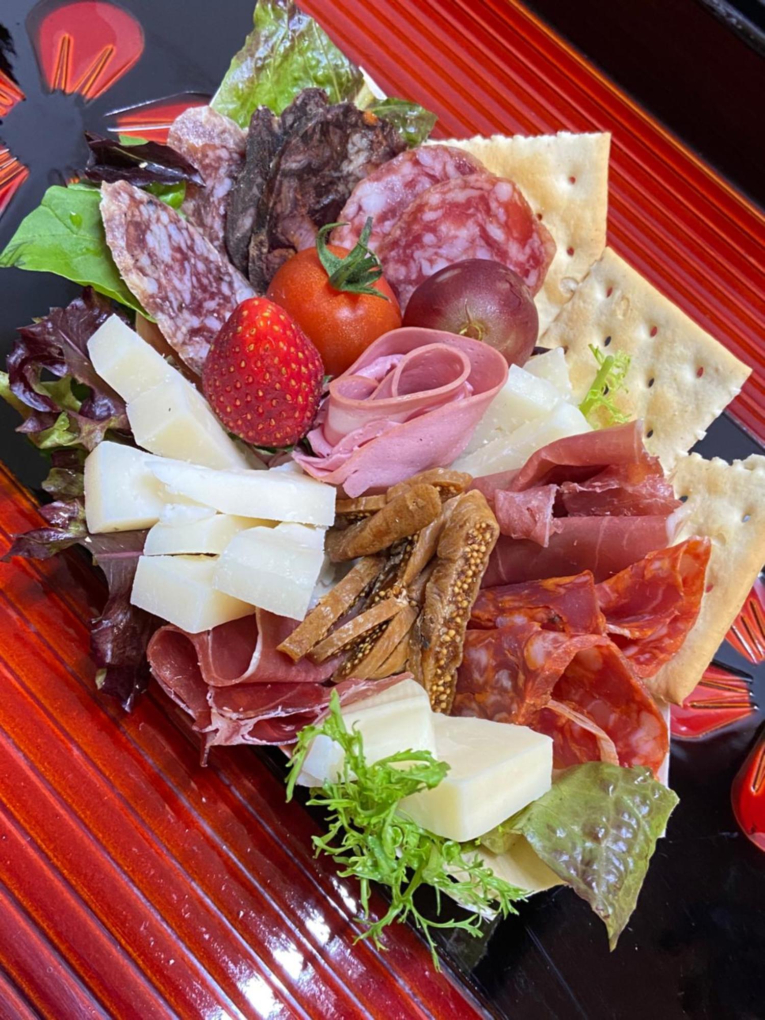 Okiya Guest House & Tapas Bar Kiryu Buitenkant foto