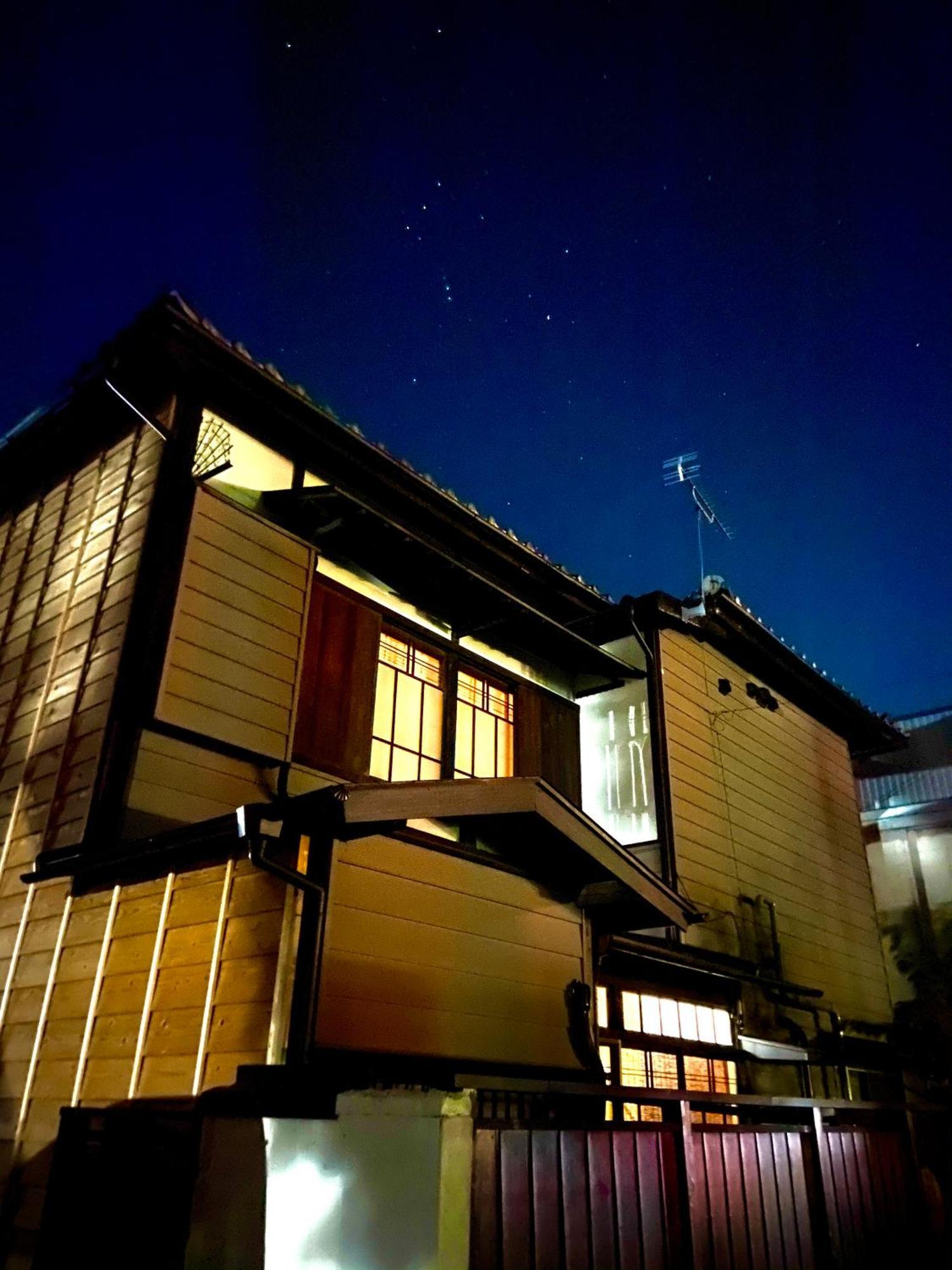 Okiya Guest House & Tapas Bar Kiryu Buitenkant foto